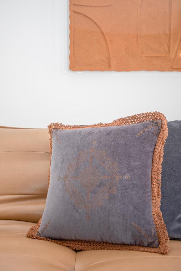 Liiiving In Porto - Flores Design Experience Apartments Luaran gambar
